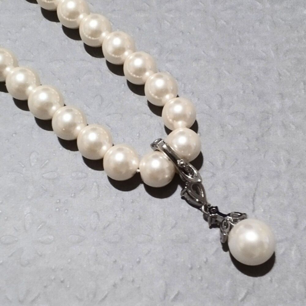 Signed SU Faux Pearl Necklace with Crystal Pearl Enhancer Pendant - Picture 6 of 7